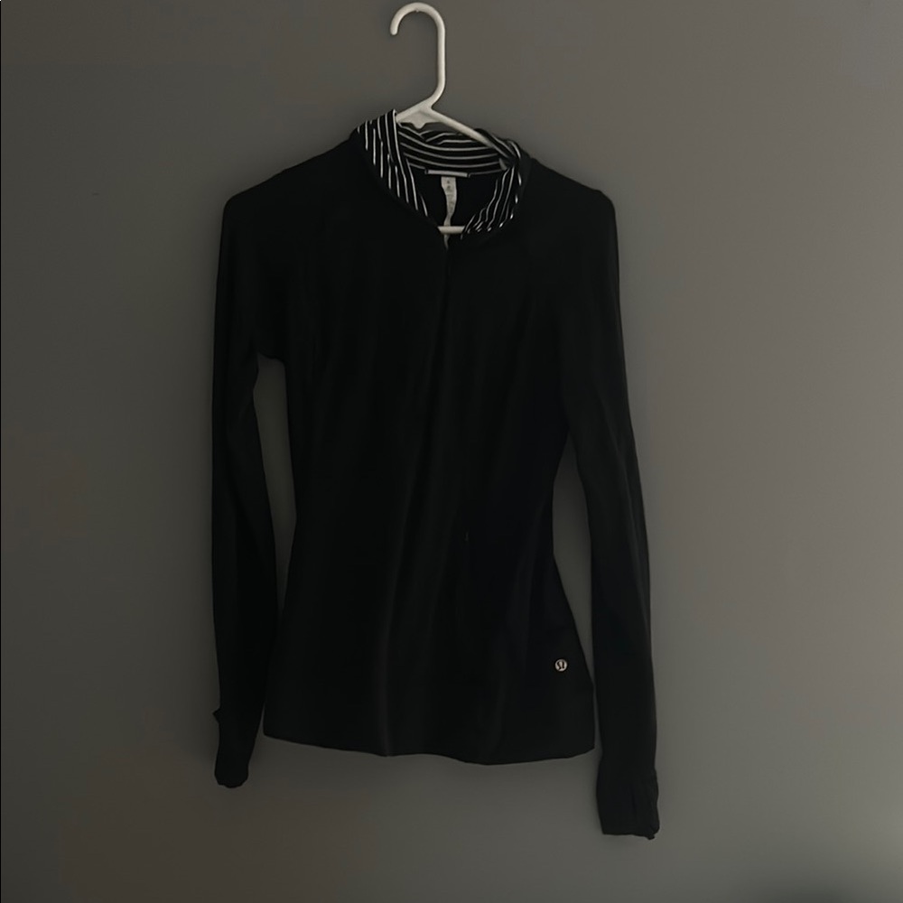 Lululemon Athletica Black Fitted Pullover  Quatar Zip